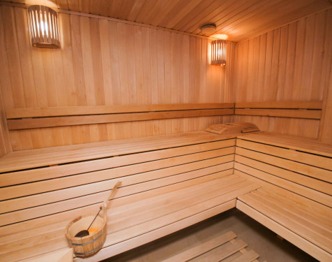 SWIMMING POOL & SAUNA